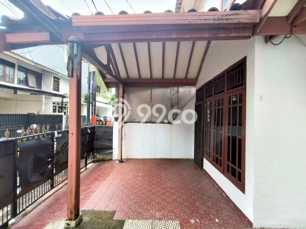 Dijual Rumah 5 Kamar Lokasi Strategis Nyaman dan Strategis di Duren Sawit Dijual Rumah 5 Kamar Lokasi Strategis Nyaman dan Strategis di Duren Sawit
