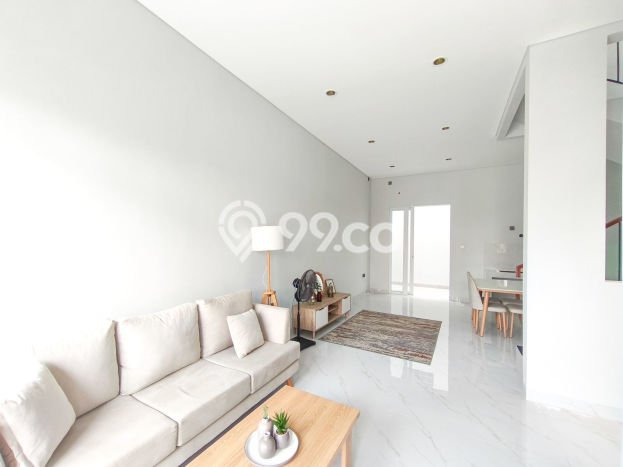 Rumah Luas Asri 4 KT Siap Huni di Gading Serpong Tangerang Rumah Luas Asri 4 KT Siap Huni di Gading Serpong Tangerang