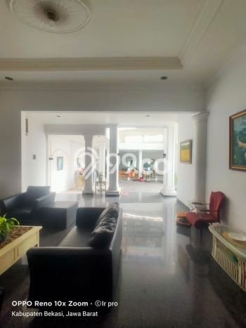 Jual Rumah Mewah Megah Dengan View Cantik di Grand Wisata, Bekasi Jual Rumah Mewah Megah Dengan View Cantik di Grand Wisata, Bekasi