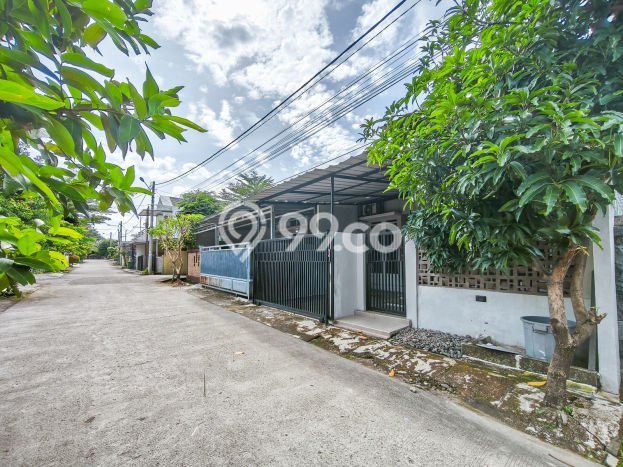Jual Rumah Strategis Bagus Punya 2 KT di Cibinong Bogor SHM Jual Rumah Strategis Bagus Punya 2 KT di Cibinong Bogor SHM