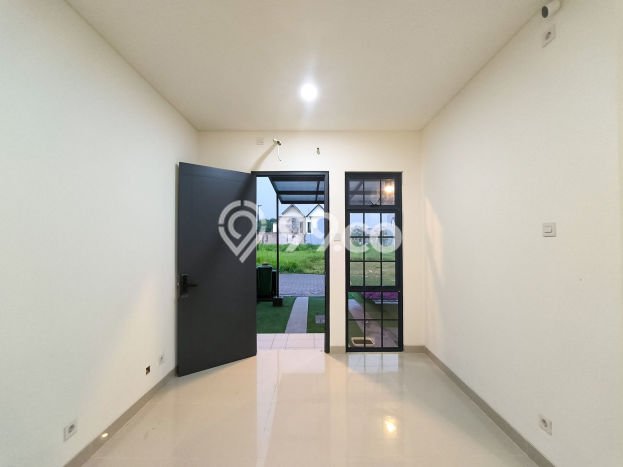 Rumah Strategis Minimalis Lb 85m2 di Pasar Rebo, Jakarta Timur Rumah Strategis Minimalis Lb 85m2 di Pasar Rebo, Jakarta Timur