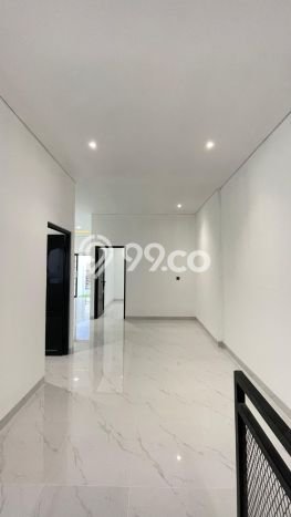 Rumah Strategis Modern Lb 164m2 di Cilodong, Depok Rumah Strategis Modern Lb 164m2 di Cilodong, Depok