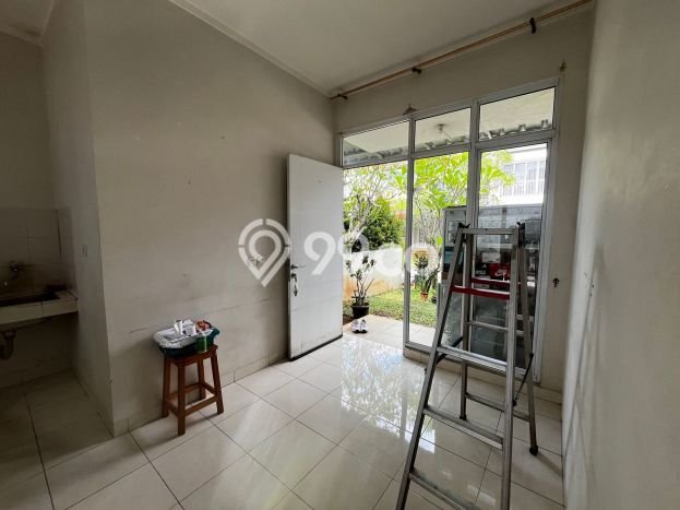 Rumah Strategis Modern Lb 73m2 di Serpong, Tangerang Selatan Rumah Strategis Modern Lb 73m2 di Serpong, Tangerang Selatan