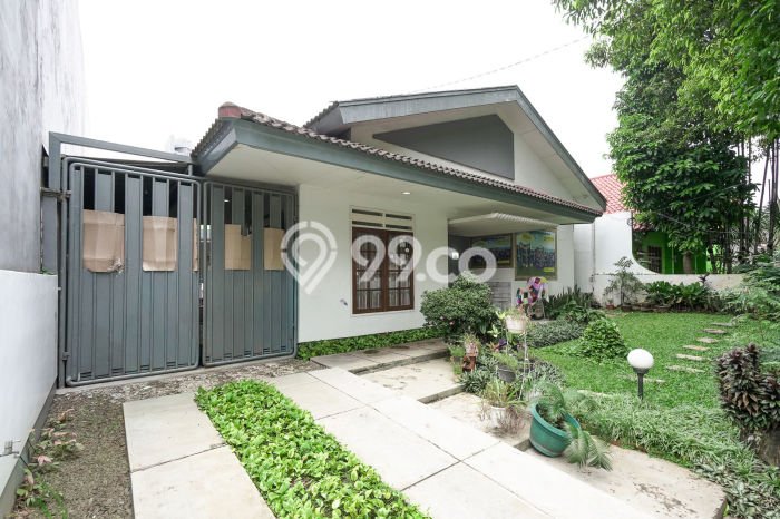 Rumah Eksklusif Dijual LT 331m2 di Duren Sawit, Jakarta Timur Rumah Eksklusif Dijual LT 331m2 di Duren Sawit, Jakarta Timur