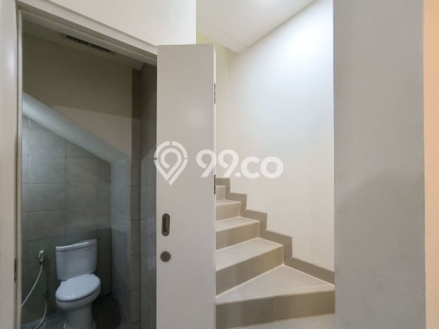 Rumah Strategis Minimalis Lb 85m2 di Pasar Rebo, Jakarta Timur Rumah Strategis Minimalis Lb 85m2 di Pasar Rebo, Jakarta Timur