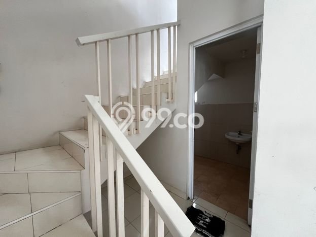 Rumah Strategis Modern Lb 73m2 di Serpong, Tangerang Selatan Rumah Strategis Modern Lb 73m2 di Serpong, Tangerang Selatan