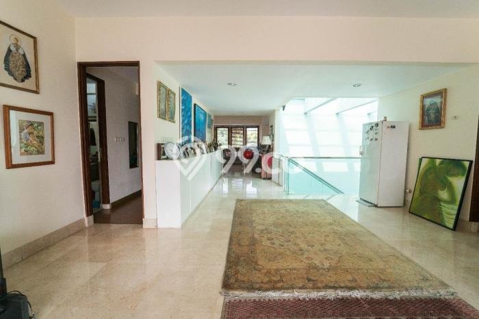 Hunian Bagus Disewakan di Pondok Indah, Jakarta Selatan LT 550m2, LB 400m2 Hunian Bagus Disewakan di Pondok Indah, Jakarta Selatan LT 550m2, LB 400m2