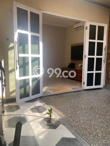 Ready to Use! Luxury House LT 220m2 Desain Modern di Gading Serpong Ready to Use! Luxury House LT 220m2 Desain Modern di Gading Serpong