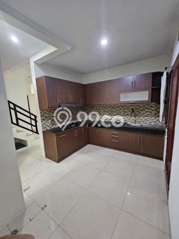 Rumah sewa siap huni 4 KT di Alam Sutera, Tangerang Rumah sewa siap huni 4 KT di Alam Sutera, Tangerang