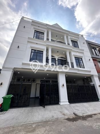 Rumah Kost untuk Dijual di Soekarno Hatta Punya 18 Kamar Rumah Kost untuk Dijual di Soekarno Hatta Punya 18 Kamar