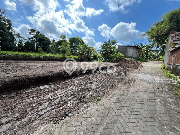 Tanah Dijual di Sleman Seluas 139m2 Strategis Tanah Dijual di Sleman Seluas 139m2 Strategis