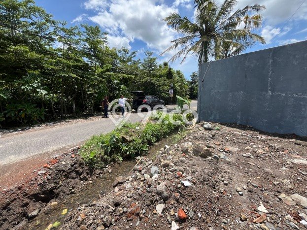 Dijual Tanah di Depok Sleman Luas 194m2 SHM Dijual Tanah di Depok Sleman Luas 194m2 SHM