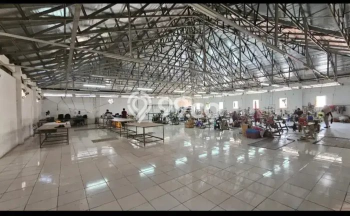 Unit Gudang Dijual di Jakarta Barat LT 1200m2 & LB 1128m2 Unit Gudang Dijual di Jakarta Barat LT 1200m2 & LB 1128m2