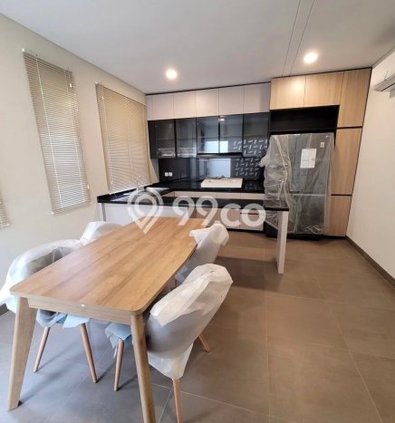 Rumah Luxury Modern Tanpa Renovasi di Candi Golf Semarang Rumah Luxury Modern Tanpa Renovasi di Candi Golf Semarang