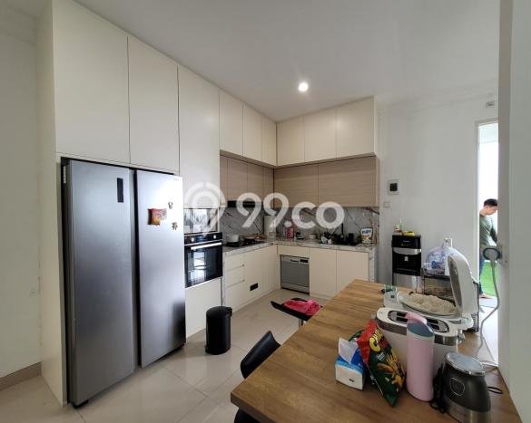 Jual Rumah Mewah Elegan Dengan View Eksklusif di BSB City, Semarang Jual Rumah Mewah Elegan Dengan View Eksklusif di BSB City, Semarang