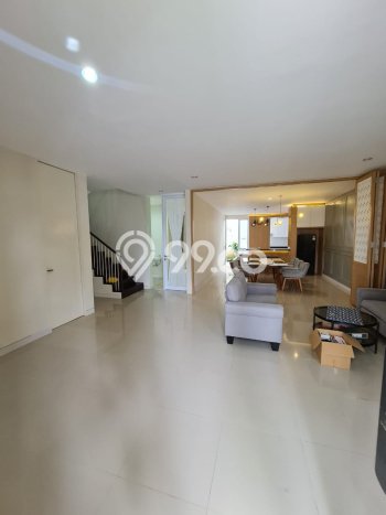 HOT LISTING! Rumah Siap Huni lokasi Citragrand, Semarang, Luas 180m² Bangunan 290m² HOT LISTING! Rumah Siap Huni lokasi Citragrand, Semarang, Luas 180m² Bangunan 290m²