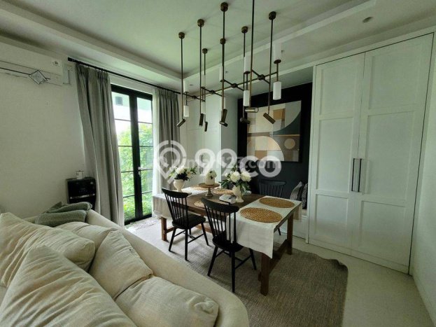 BEST DEAL! Rumah Siap Huni di Citragrand, LT 220m² Bangunan 273m² BEST DEAL! Rumah Siap Huni di Citragrand, LT 220m² Bangunan 273m²