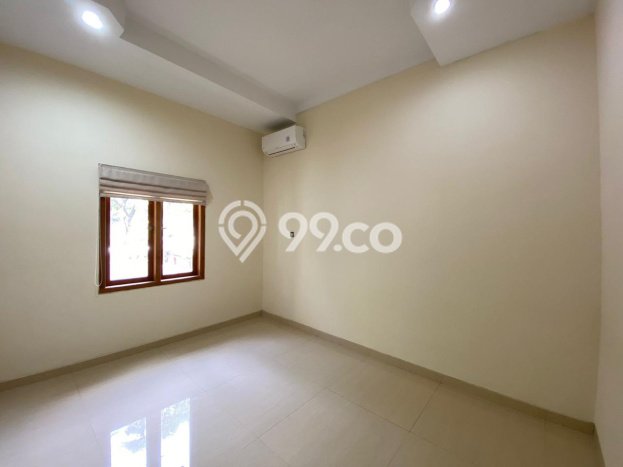 For Sale! Luxury House LT 250m2 Desain Modern di Graha Padma For Sale! Luxury House LT 250m2 Desain Modern di Graha Padma