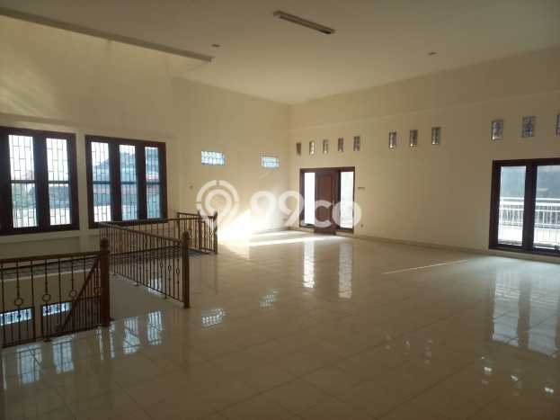 Dijual Rumah Premium dengan Fasilitas Sekitar Komplit di Semarang Barat, Semarang Dijual Rumah Premium dengan Fasilitas Sekitar Komplit di Semarang Barat, Semarang