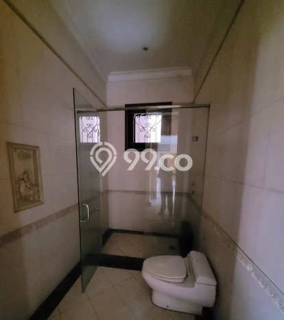 Hot Offer Hunian Mewah Ideal dan Luas di Gajah Mungkur, Semarang Hot Offer Hunian Mewah Ideal dan Luas di Gajah Mungkur, Semarang