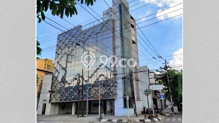 LOKASI STRATEGIS! Hotel di , Luas 406m2m², Pusat Komersial, Jalan Utama LOKASI STRATEGIS! Hotel di , Luas 406m2m², Pusat Komersial, Jalan Utama