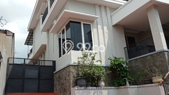 Dijual Hunian Mewah dengan Fasilitas Sekitar Komplit di Banyumanik, Semarang Dijual Hunian Mewah dengan Fasilitas Sekitar Komplit di Banyumanik, Semarang