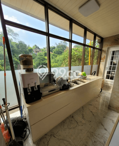 Jual Rumah Mewah Megah Dengan View Cantik di Candi Golf, Semarang Jual Rumah Mewah Megah Dengan View Cantik di Candi Golf, Semarang