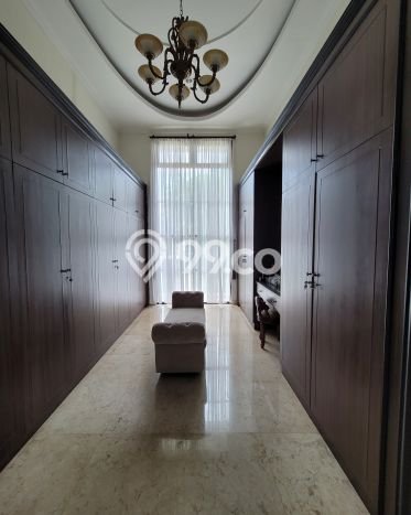 Jual Rumah Luas Megah Dengan View Cantik di Graha Padma, Semarang Jual Rumah Luas Megah Dengan View Cantik di Graha Padma, Semarang
