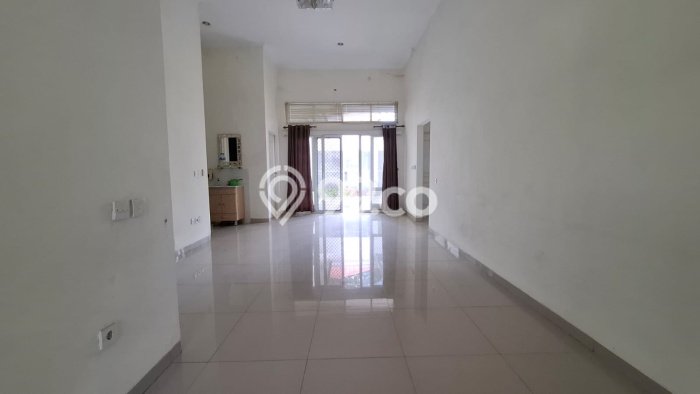 Rumah Berkualitas LT 200m² / LB 150m² di Lokasi Strategis Graha Padma, Semarang Rumah Berkualitas LT 200m² / LB 150m² di Lokasi Strategis Graha Padma, Semarang