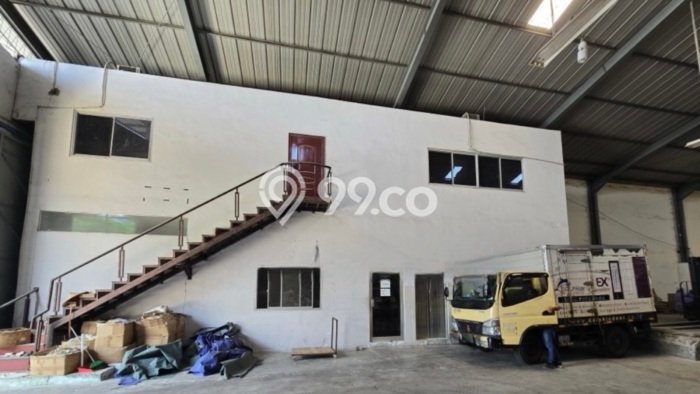 Disewakan Gudang komersial di Ngaliyan luas bangunan 3000m2 Disewakan Gudang komersial di Ngaliyan luas bangunan 3000m2