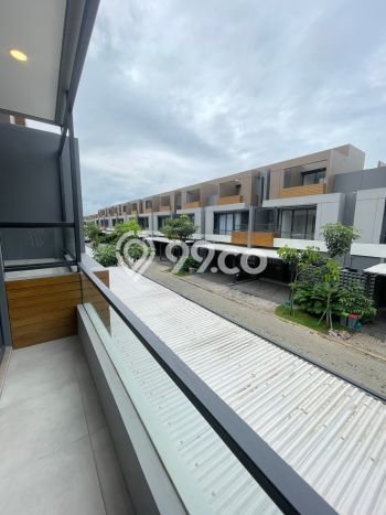 Rumah Eksklusif Dijual LT 84m2 di BSD, Tangerang Selatan Rumah Eksklusif Dijual LT 84m2 di BSD, Tangerang Selatan