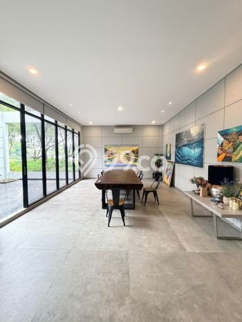 Hunian Mewah LB 500m2 Siap Huni Desain Elegan di Gading Serpong, Tangerang Hunian Mewah LB 500m2 Siap Huni Desain Elegan di Gading Serpong, Tangerang