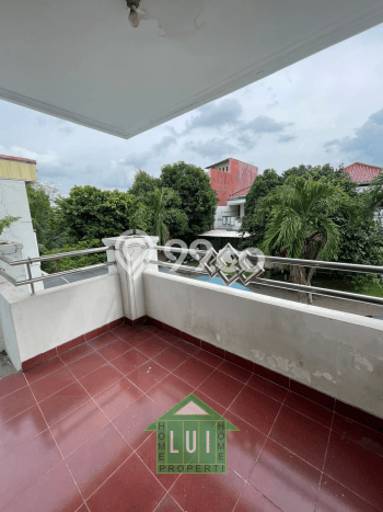 Rumah di Modernland, Tangerang, Luas 200m² Bangunan 177m² Rumah di Modernland, Tangerang, Luas 200m² Bangunan 177m²