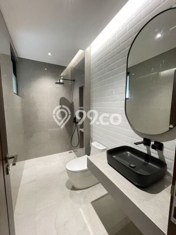 Dijual Rumah Premium dengan Fasilitas Sekitar Komplit di BSD, Tangerang Selatan Dijual Rumah Premium dengan Fasilitas Sekitar Komplit di BSD, Tangerang Selatan