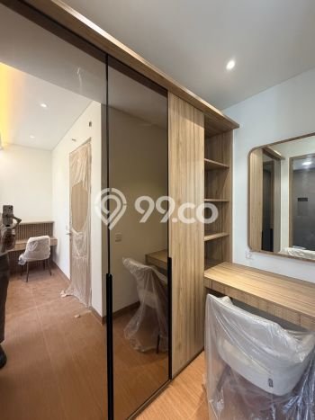 Ready to Use! Luxury House LT 84m2 Desain Elegan di BSD City Ready to Use! Luxury House LT 84m2 Desain Elegan di BSD City