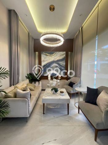Ready to Use! Luxury House LT 216m2 Desain Modern di Modernland Ready to Use! Luxury House LT 216m2 Desain Modern di Modernland