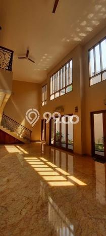 Disewakan Hunian Konsep Modern di Cempaka Putih Jakarta Pusat dengan 4 KT Disewakan Hunian Konsep Modern di Cempaka Putih Jakarta Pusat dengan 4 KT