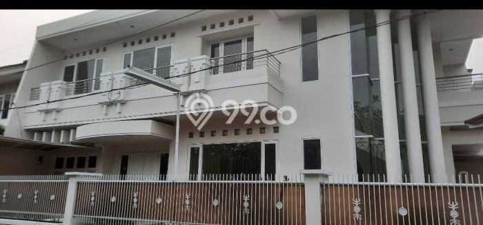 Rumah Siap Huni 4 KT 3 KM di Kelapa Gading, Jakarta Utara Rumah Siap Huni 4 KT 3 KM di Kelapa Gading, Jakarta Utara