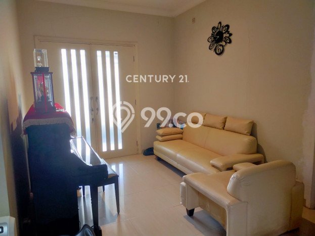 Dijual Rumah Mewah Elegan Dengan View Cantik di Wisata Bukit Mas, Surabaya Dijual Rumah Mewah Elegan Dengan View Cantik di Wisata Bukit Mas, Surabaya