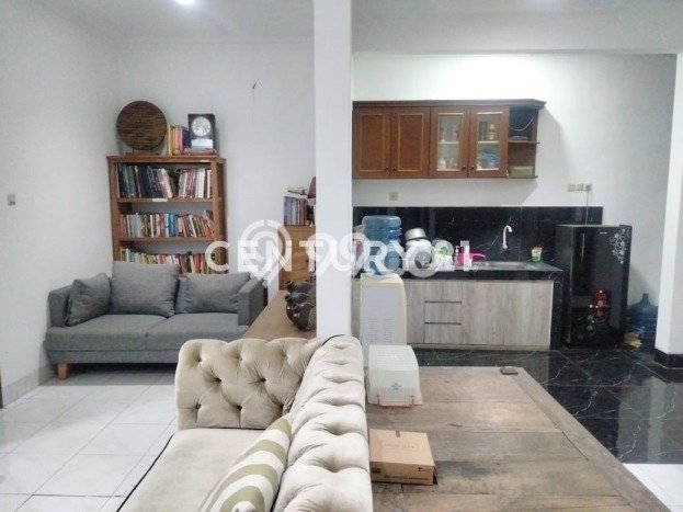 Hunian Cantik Modern Lb 234m2 di Cipayung, Jakarta Timur Hunian Cantik Modern Lb 234m2 di Cipayung, Jakarta Timur