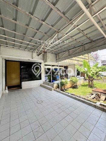 Rumah Elit LB 150m2 Siap Pakai Desain Elegan di Pulomas, Jakarta Timur Rumah Elit LB 150m2 Siap Pakai Desain Elegan di Pulomas, Jakarta Timur