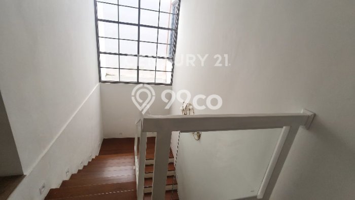 Rumah Luxury Modern Siap Huni di Pulomas Jakarta Timur Rumah Luxury Modern Siap Huni di Pulomas Jakarta Timur