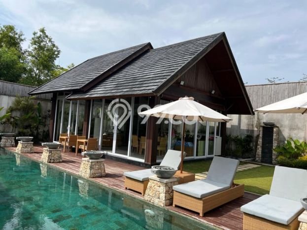 Investasi Menjanjikan! Vila Kawasan , Dimensi 813m2m², Akses ke Fasilitas Umum Investasi Menjanjikan! Vila Kawasan , Dimensi 813m2m², Akses ke Fasilitas Umum