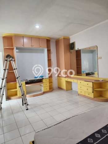 Rumah Disewakan Jakarta Barat LT 90m2 LB 180m2 Area Taman Palem Rumah Disewakan Jakarta Barat LT 90m2 LB 180m2 Area Taman Palem