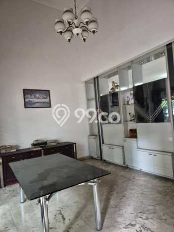 Jual Rumah Luas Megah Dengan View Eksklusif di Tomang, Jakarta Barat Jual Rumah Luas Megah Dengan View Eksklusif di Tomang, Jakarta Barat