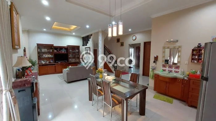Hunian Mewah LB 350m2 Siap Pakai Desain Elegan di Duta Garden, Tangerang Hunian Mewah LB 350m2 Siap Pakai Desain Elegan di Duta Garden, Tangerang