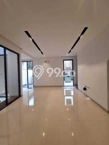 Rumah Luxury Modern Tanpa Renovasi di Metland Puri Jakarta Barat Rumah Luxury Modern Tanpa Renovasi di Metland Puri Jakarta Barat