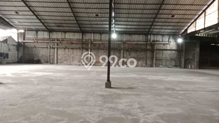 Unit Gudang Dijual di Cipondoh Tangerang Luas Bangunan 2000m2 Unit Gudang Dijual di Cipondoh Tangerang Luas Bangunan 2000m2