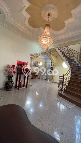 Rumah Elit Modern Siap Huni di Taman Palem Jakarta Barat Rumah Elit Modern Siap Huni di Taman Palem Jakarta Barat