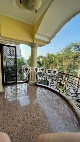 Rumah Elit Modern Siap Huni di Taman Palem Jakarta Barat Rumah Elit Modern Siap Huni di Taman Palem Jakarta Barat
